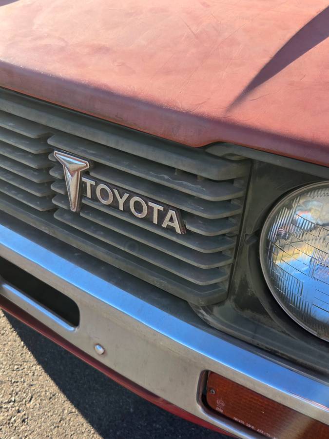 Toyota-sr5-long-bed-1981-10