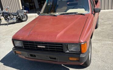 Toyota-standard-cab-1986-brown-11