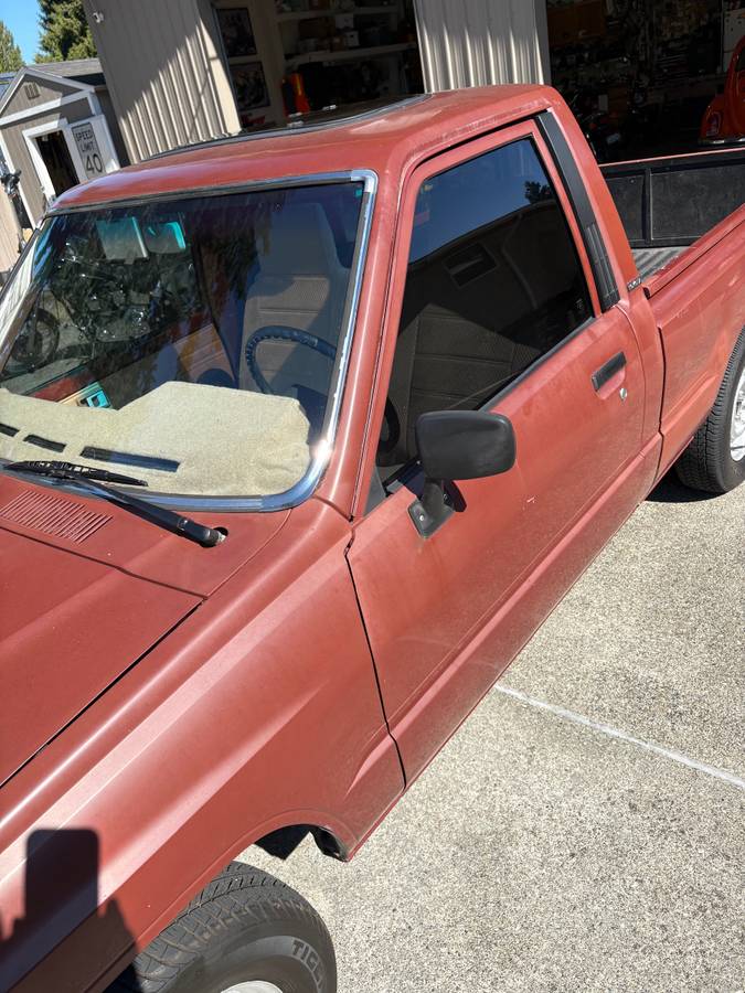 Toyota-standard-cab-1986-brown-15