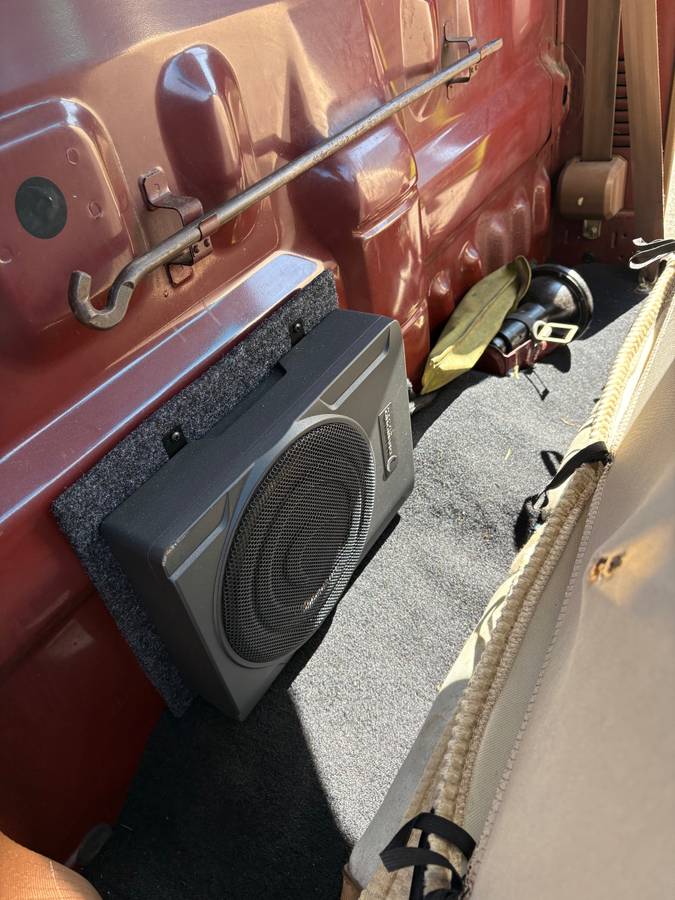 Toyota-standard-cab-1986-brown-19