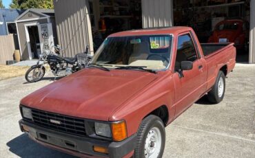 Toyota-standard-cab-1986-brown-8