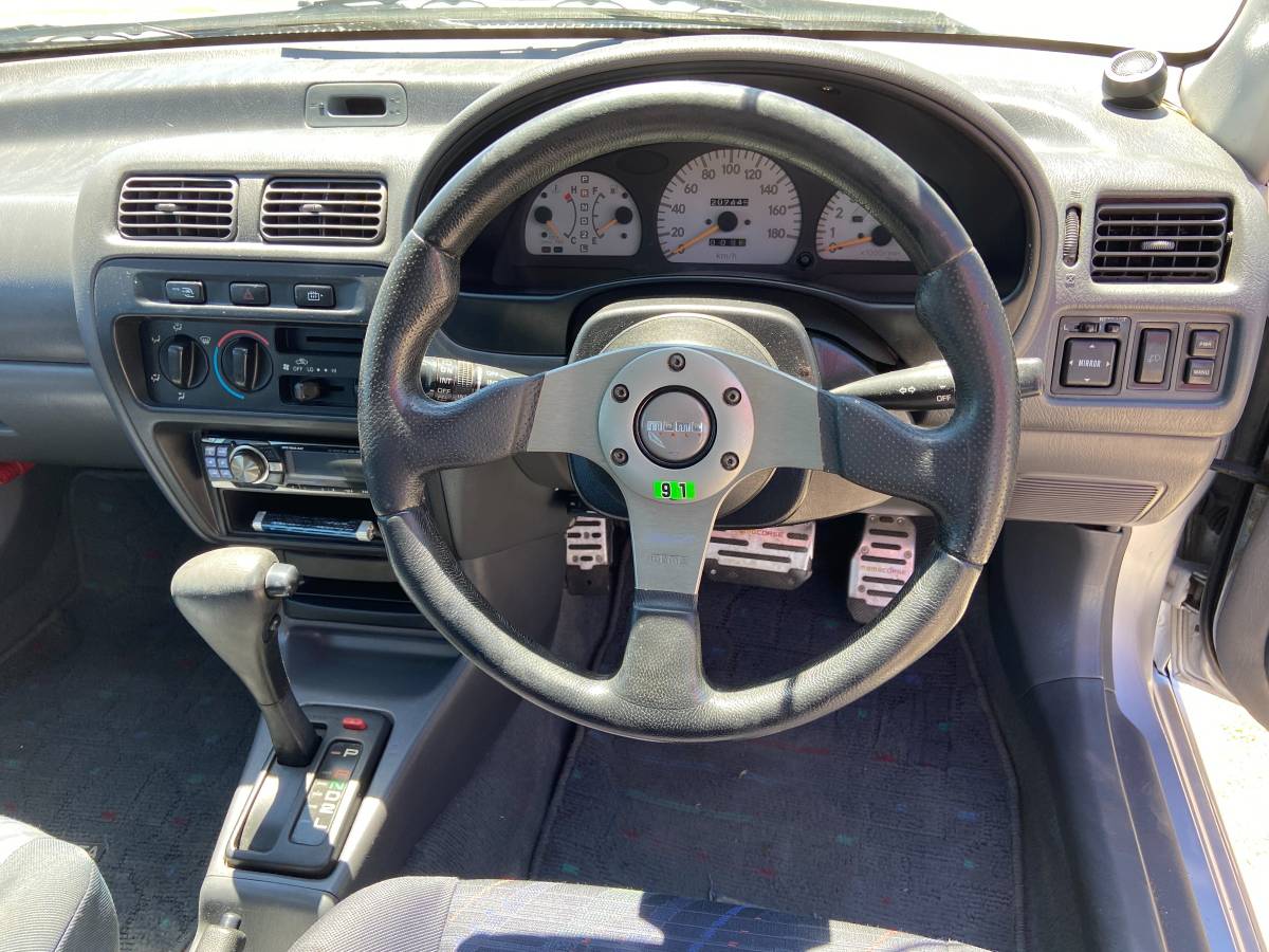 Toyota-starlet-1996-silver-30