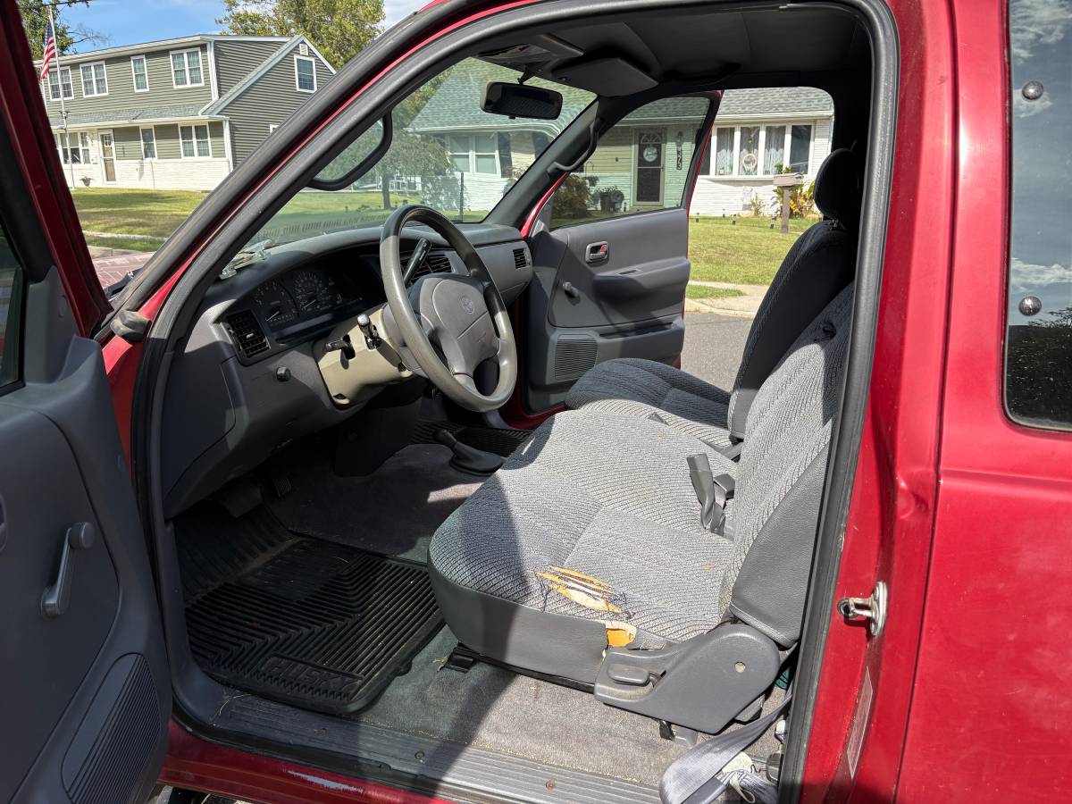 Toyota-t100-1995-red-3