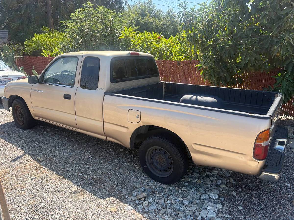 Toyota-tacoma-1995-1