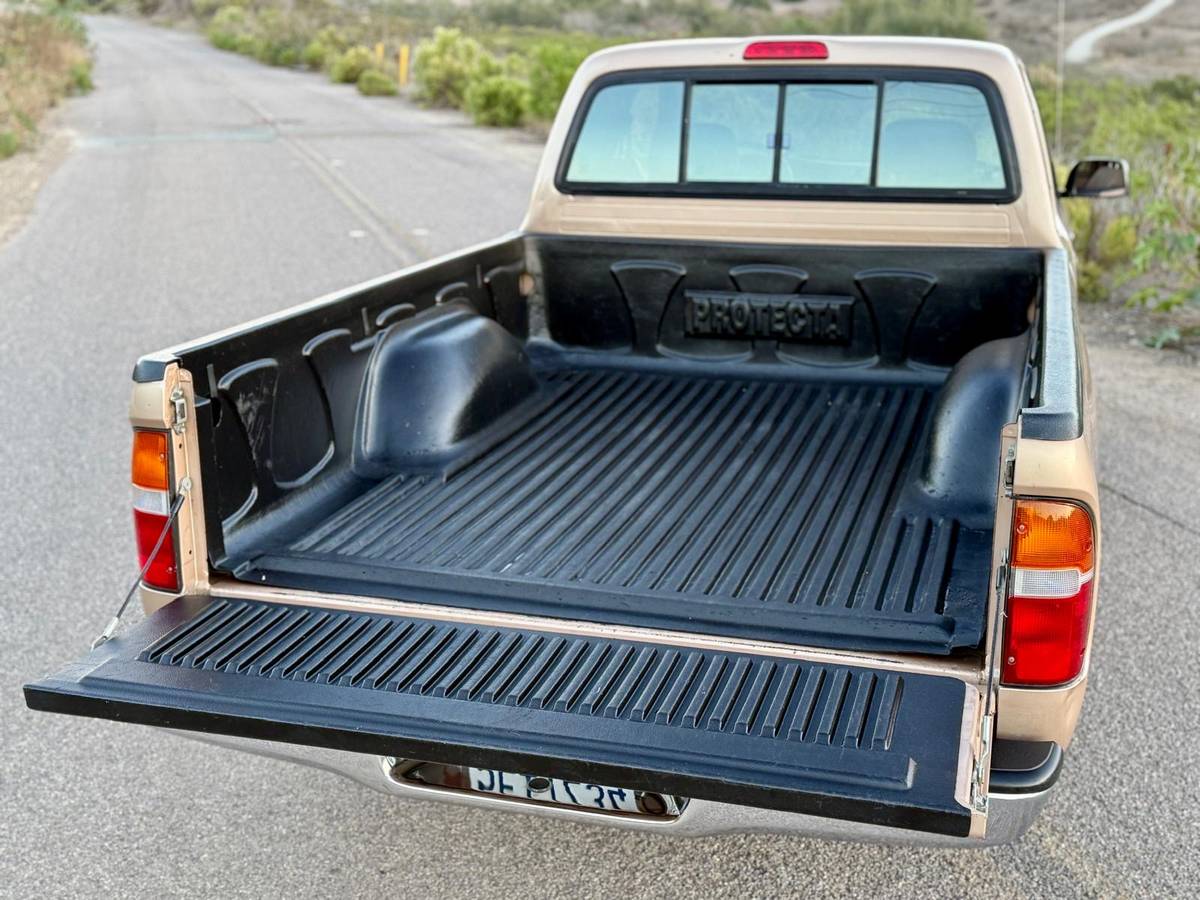 Toyota-tacoma-1995-3