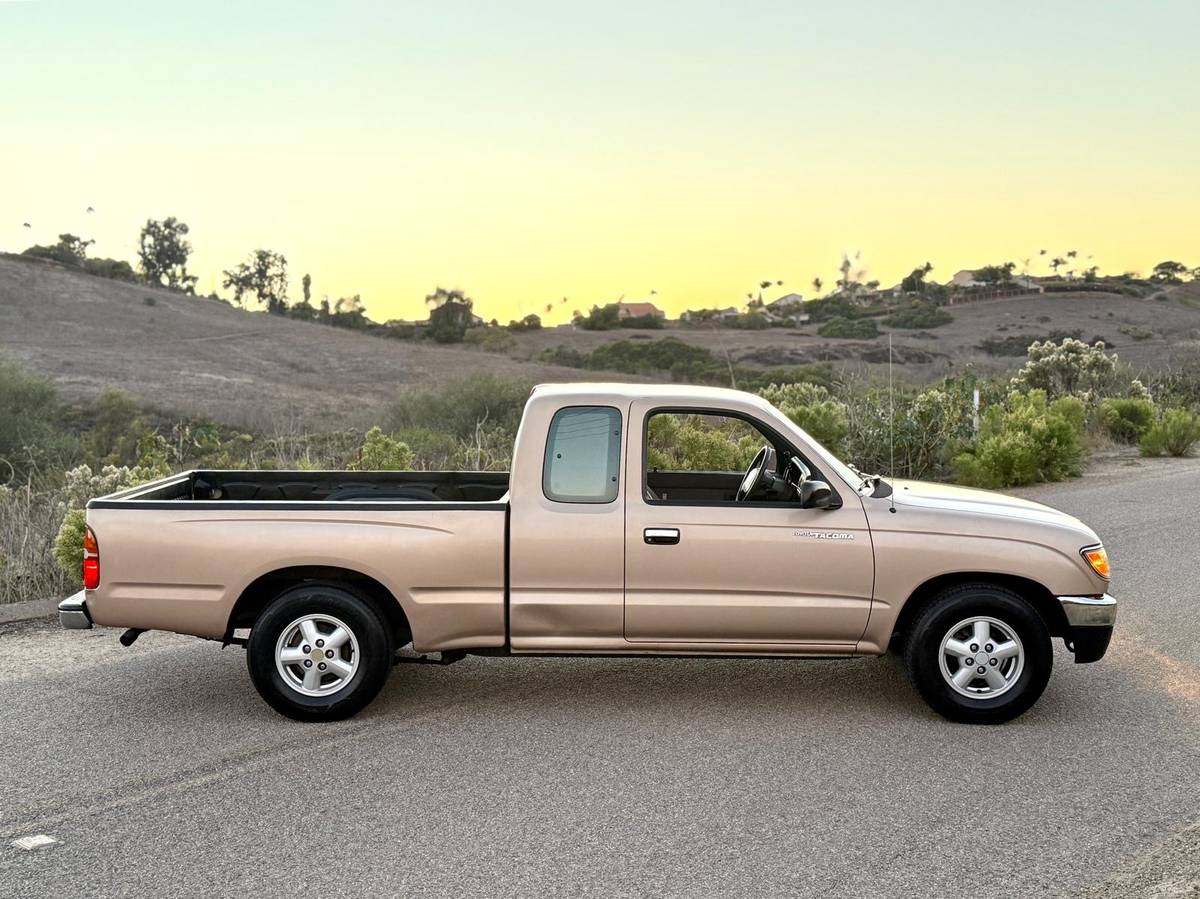 Toyota-tacoma-1995-36