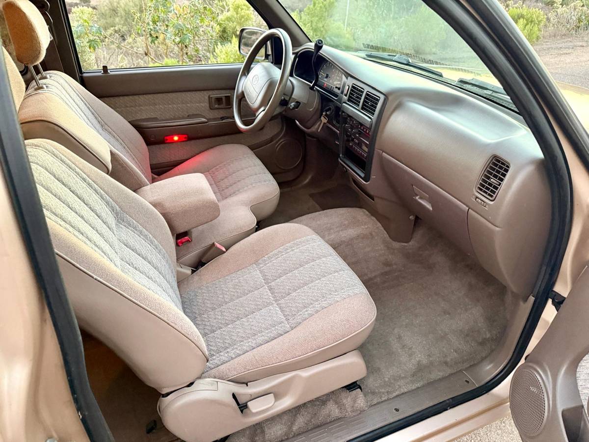 Toyota-tacoma-1995-77