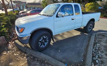 Toyota-tacoma-1995-white-1