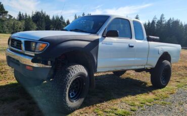 Toyota-tacoma-1995-white