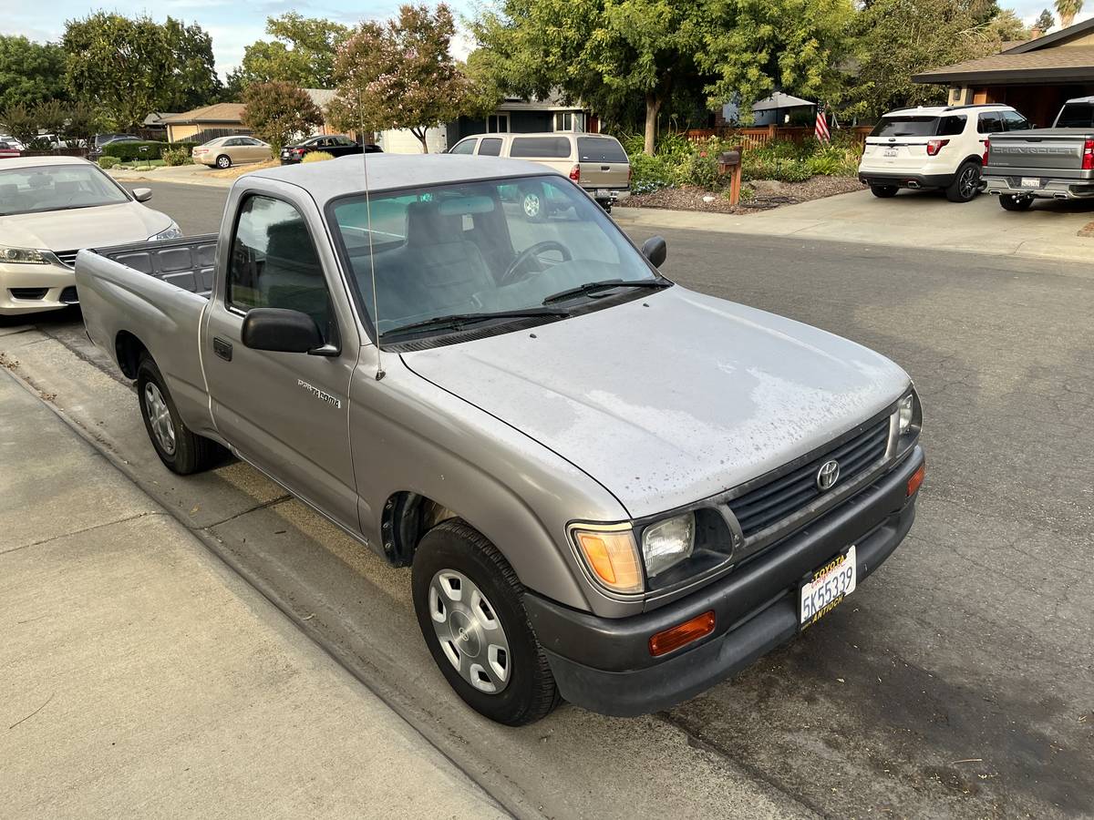 Toyota-tacoma-1996-1