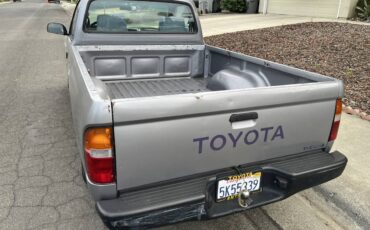 Toyota-tacoma-1996-2