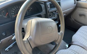 Toyota-tacoma-1996-green-4