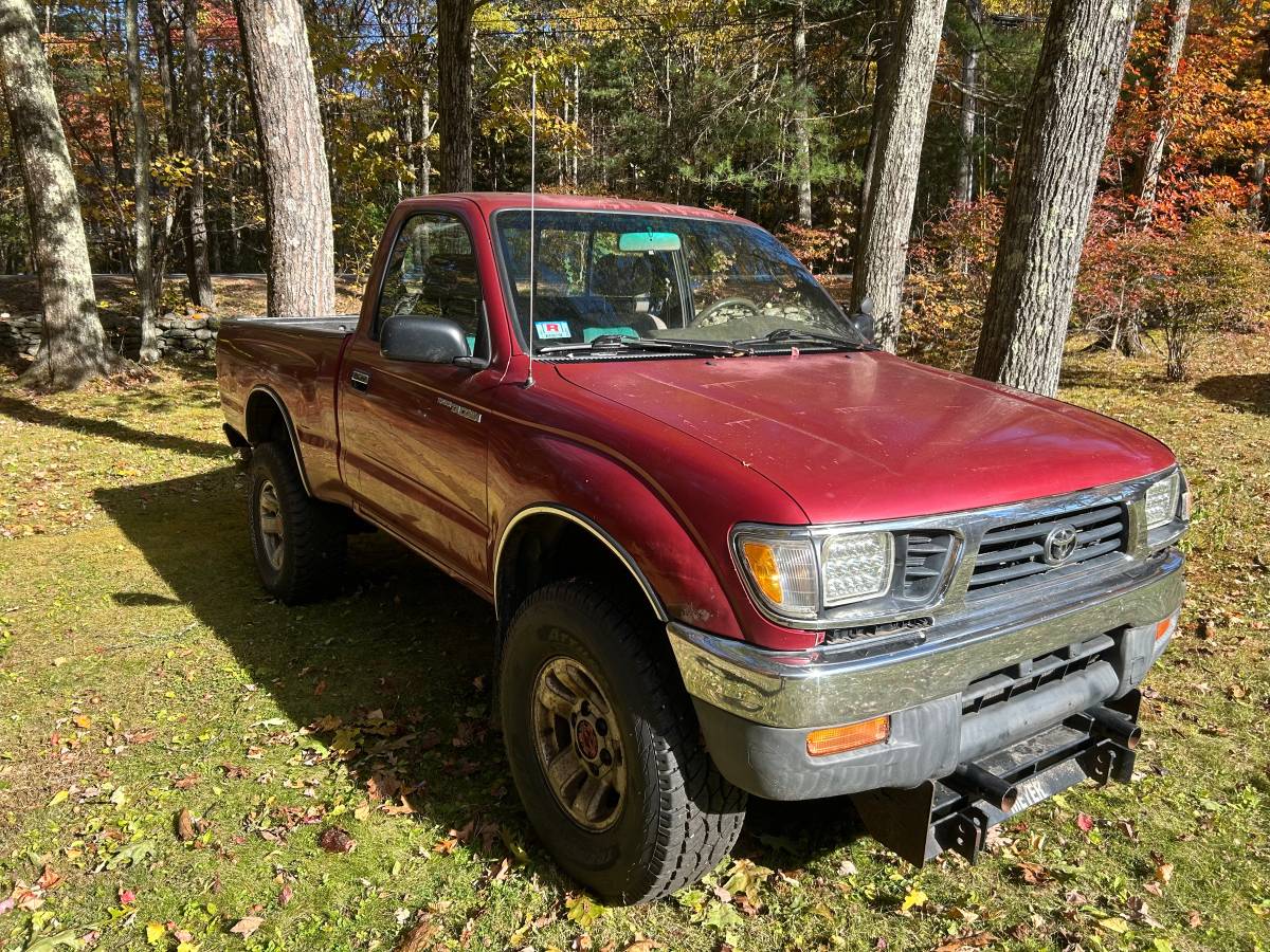 Toyota-tacoma-1996-red-3