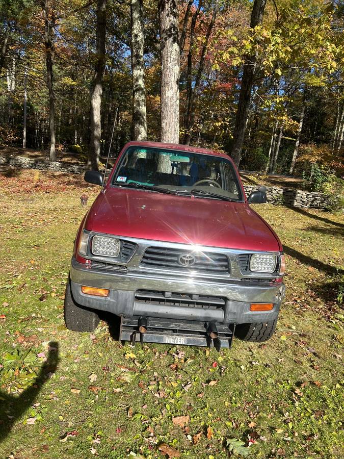 Toyota-tacoma-1996-red-4