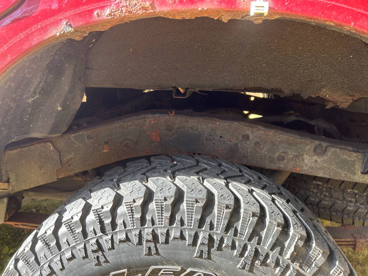 Toyota-tacoma-1996-red-6