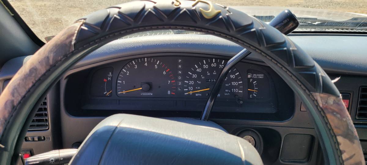 Toyota-tacoma-2wd-1996-grey-10