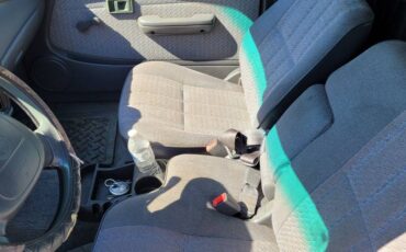 Toyota-tacoma-2wd-1996-grey-12