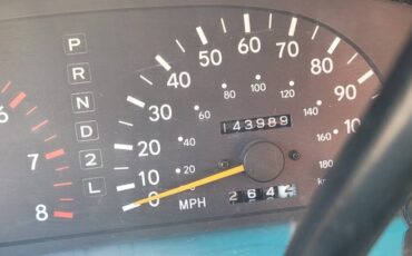 Toyota-tacoma-2wd-1996-grey-9