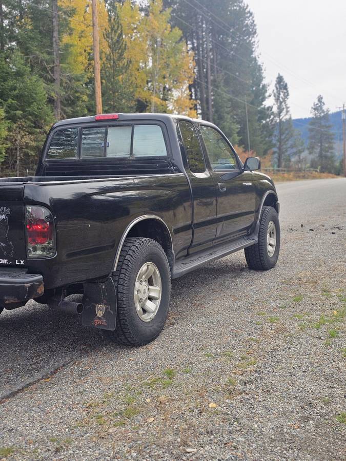 Toyota-tacoma-4wd-1996-black-5