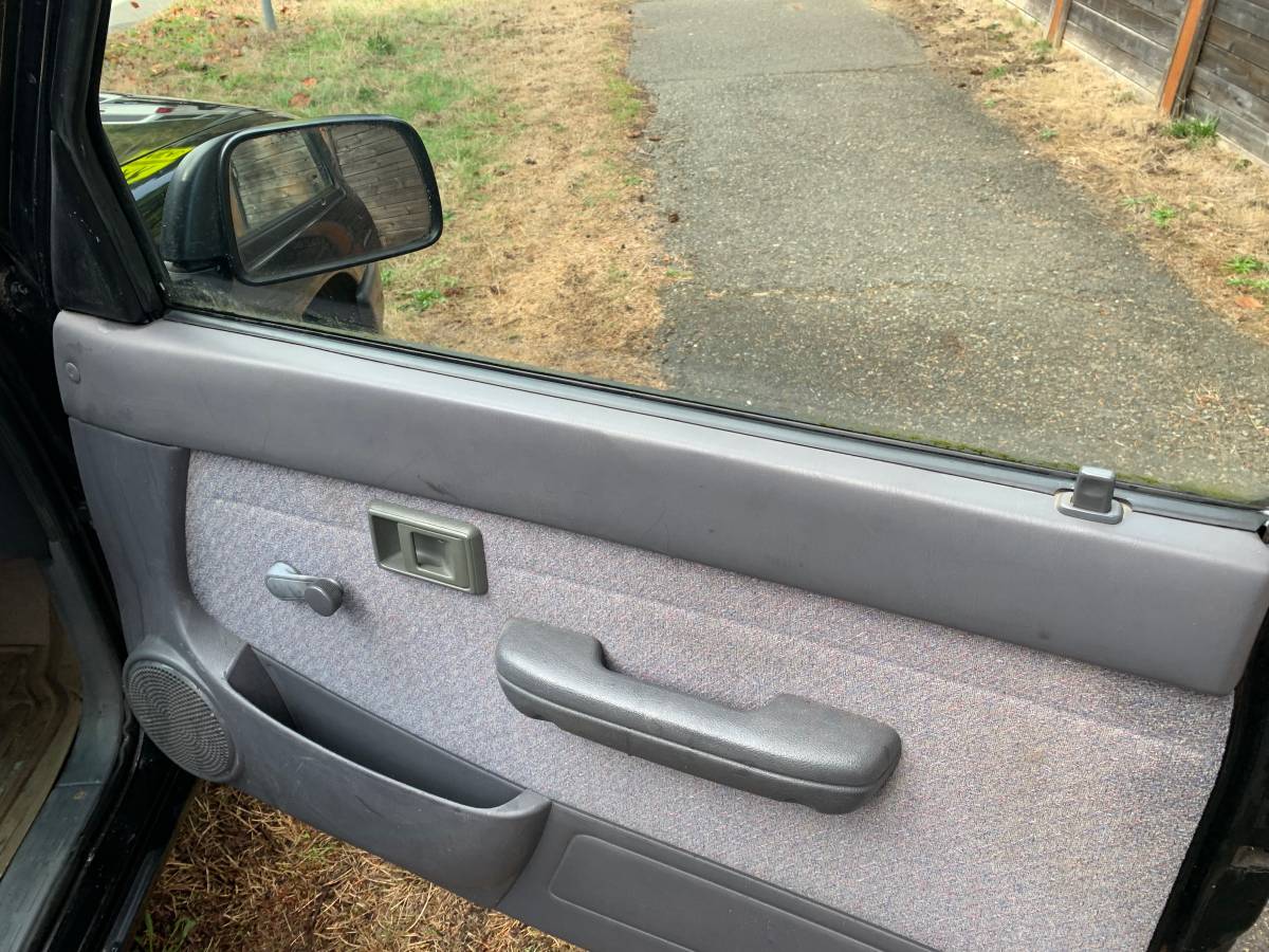 Toyota-tacoma-double-cab-1996-black-11