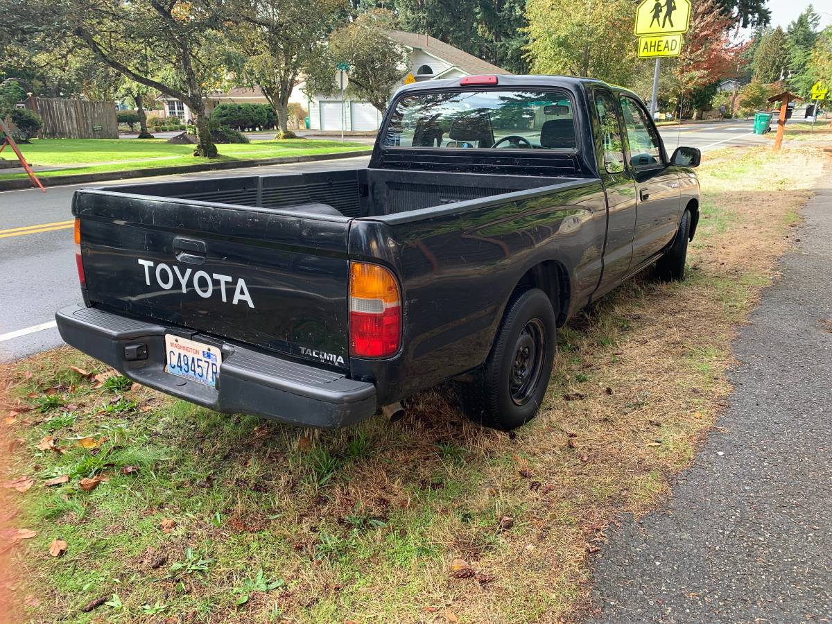 Toyota-tacoma-double-cab-1996-black-3