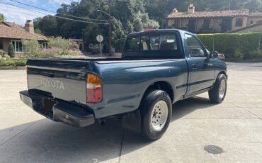 Toyota-tacoma-regular-cab-pickup-truck-1996-green-2