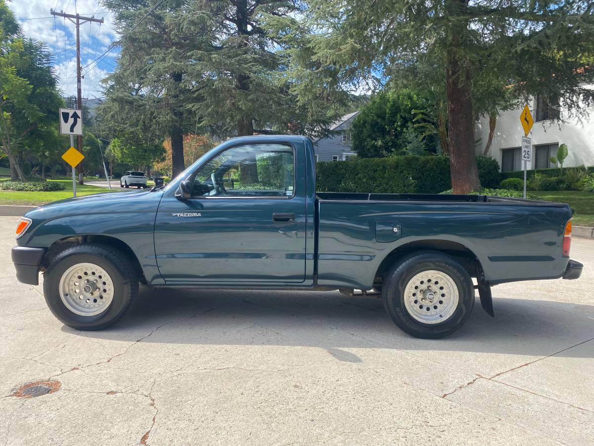 Toyota-tacoma-regular-cab-pickup-truck-1996-green-5