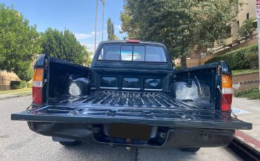 Toyota-tacoma-regular-cab-pickup-truck-1996-green-8