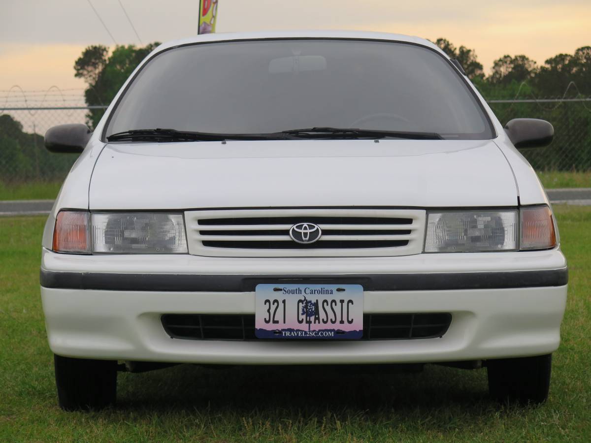 Toyota-tercel-1992-white-26