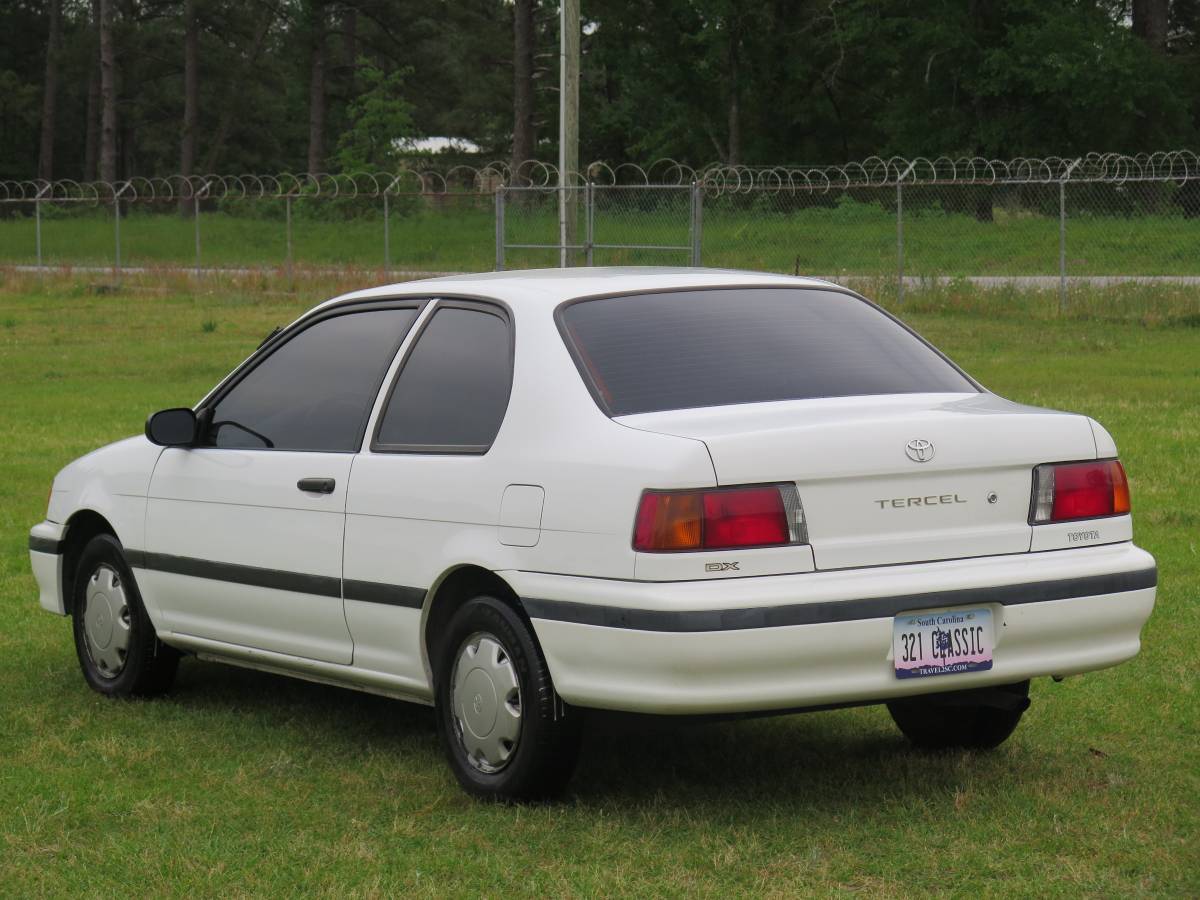 Toyota-tercel-1992-white-29