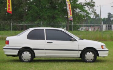 Toyota-tercel-1992-white-32