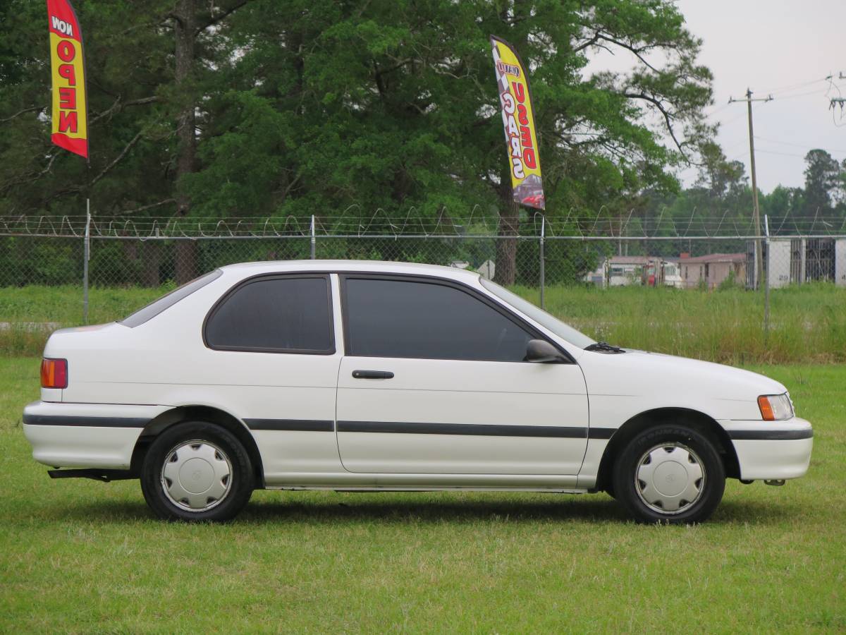 Toyota-tercel-1992-white-32