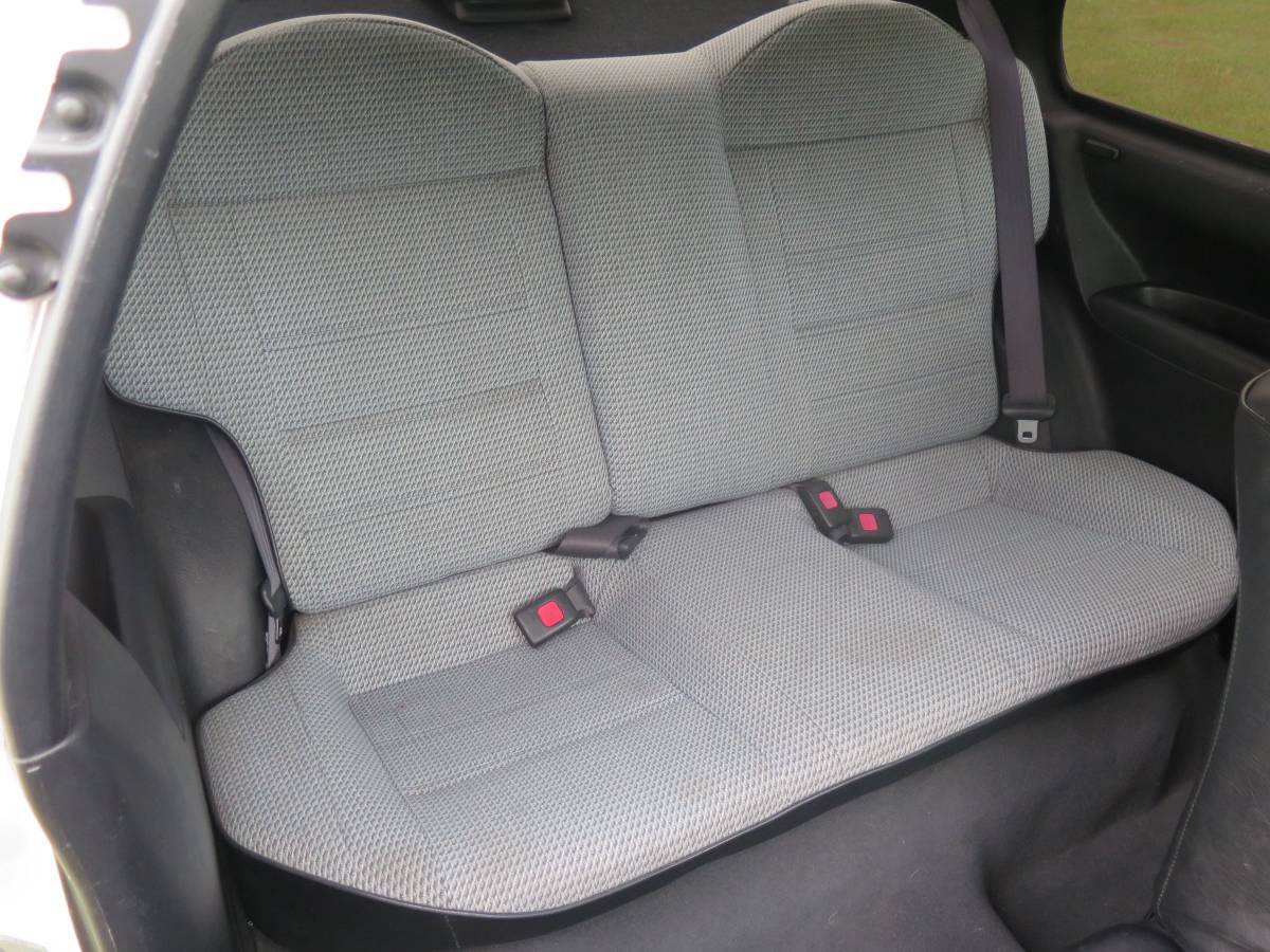 Toyota-tercel-1992-white-37