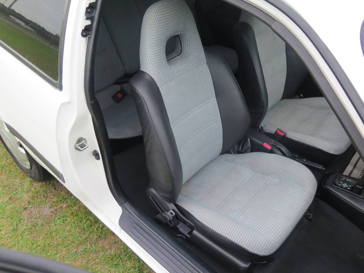Toyota-tercel-1992-white-39