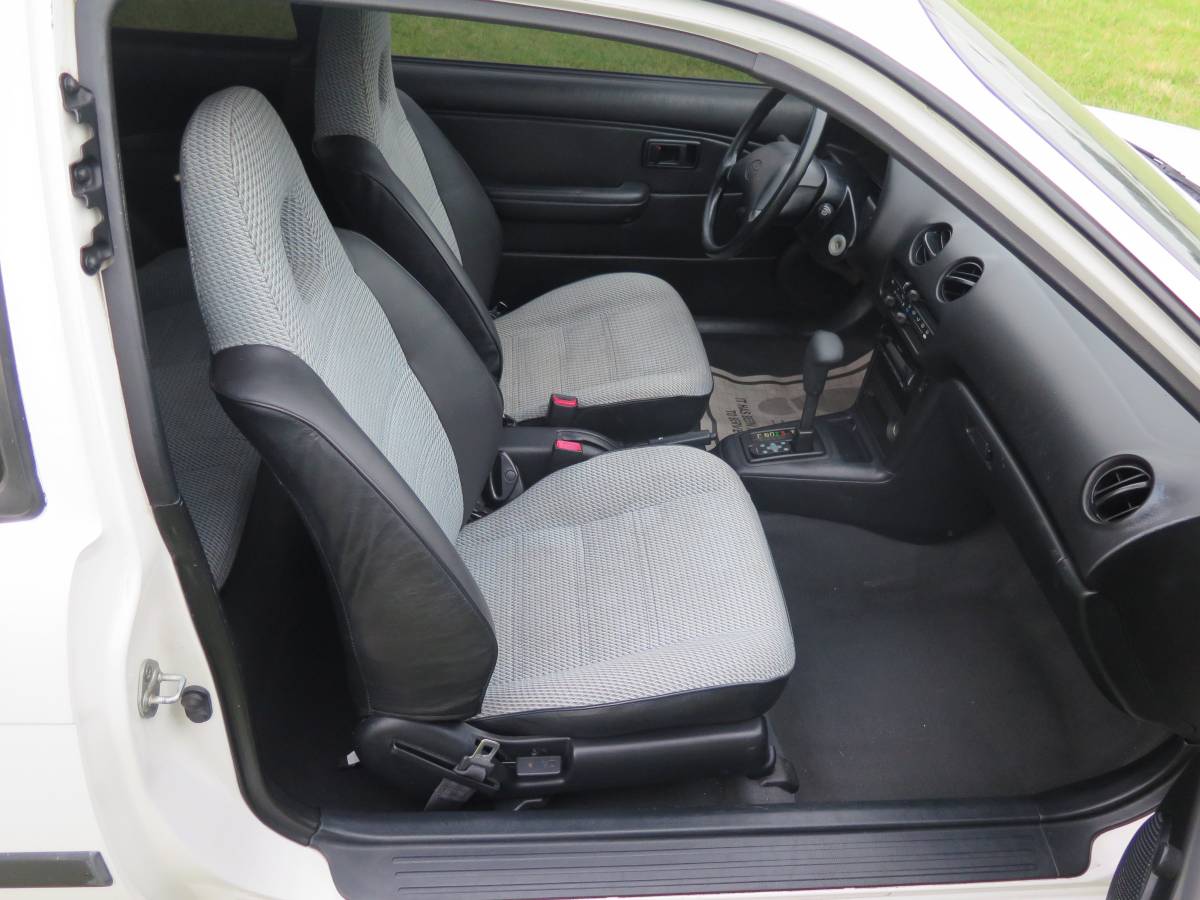 Toyota-tercel-1992-white-40