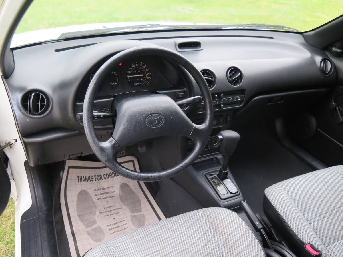 Toyota-tercel-1992-white-41