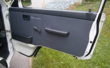 Toyota-townace-1995-white-12