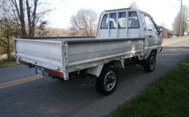 Toyota-townace-1995-white-3