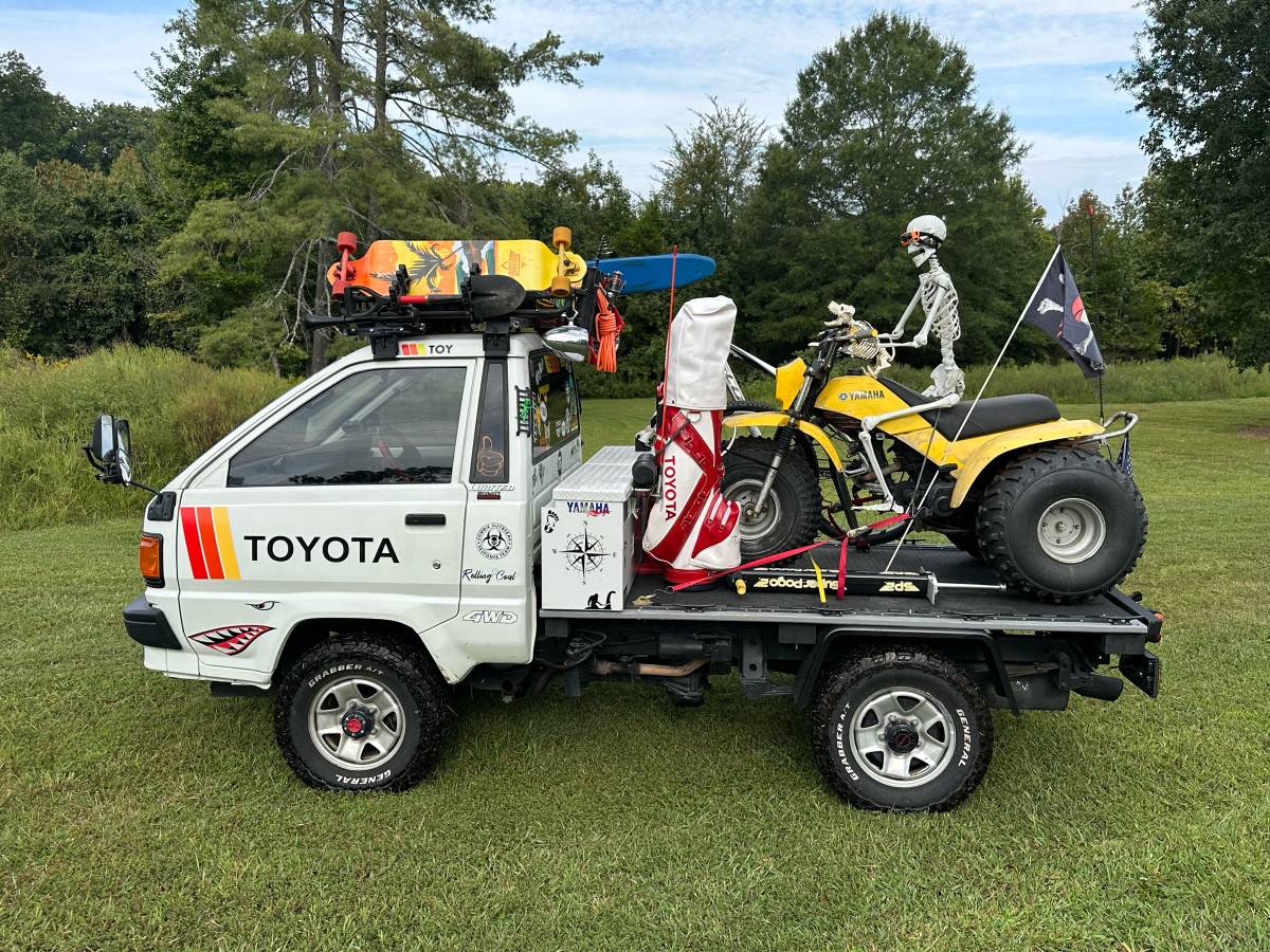 Toyota-townace-diesel-1988-white-10