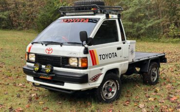 Toyota-townace-diesel-1988-white-12