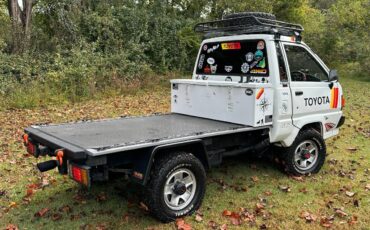 Toyota-townace-diesel-1988-white-3