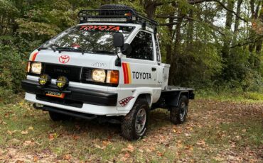 Toyota-townace-diesel-1988-white-4