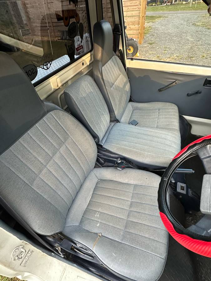 Toyota-townace-diesel-1988-white-6