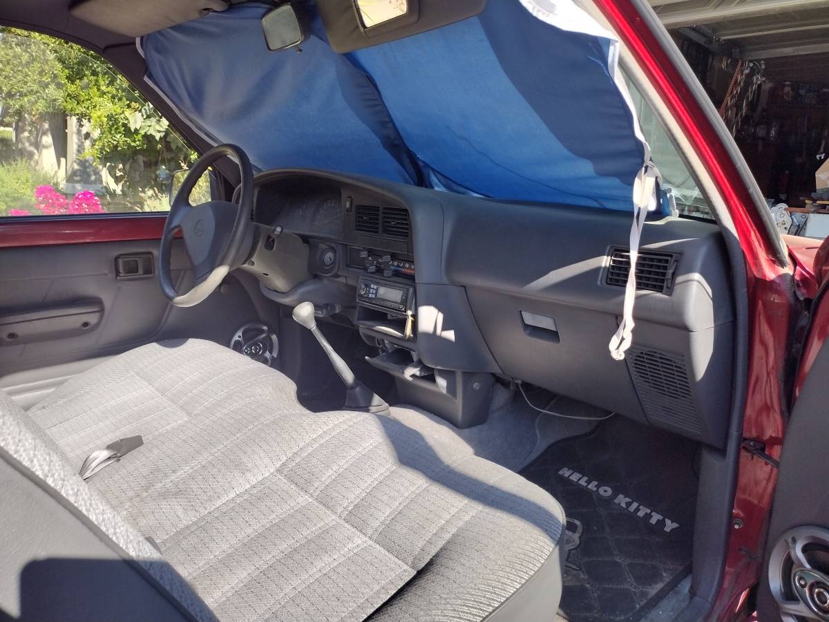 Toyota-truck-1994-red-6