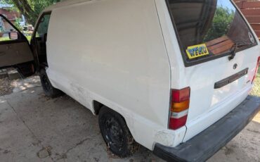 Toyota-van-1987-1