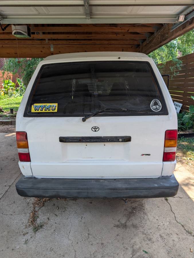 Toyota-van-1987-2