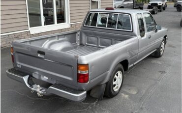 Toyota-xtra-cab-dx-pickup-1994-silver-2