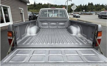 Toyota-xtra-cab-dx-pickup-1994-silver-25