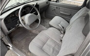 Toyota-xtra-cab-dx-pickup-1994-silver-30