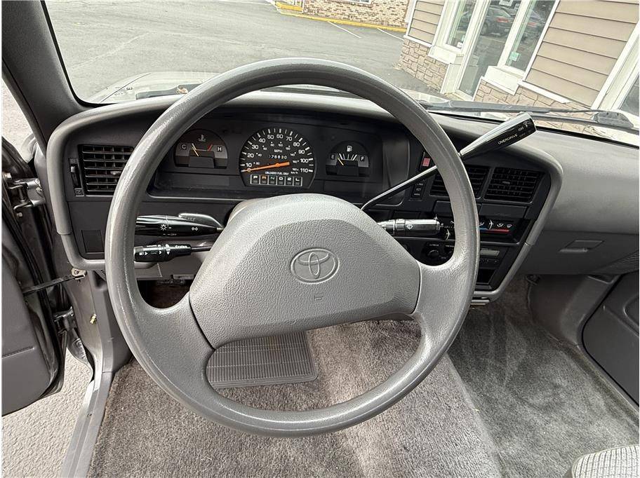Toyota-xtra-cab-dx-pickup-1994-silver-34